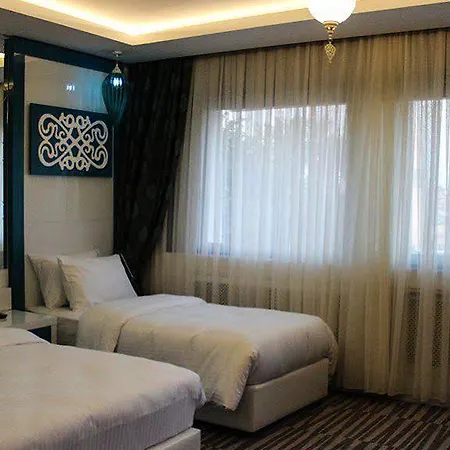 Hotel Grand 3*